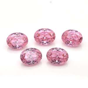 อัญมณีเพชรโมอิสเจียระไนจากมรกตธรรมชาติที่งดงามมีตัวเลือกหลายสีสำหรับการสร้างสรรค์เครื่องประดับที่ปรับแต่งได้ - Product Image 1