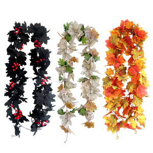 Guirlande artificielle en érable noir 100cm-200cm pour Halloween, décoration d'automne, style fleur en soie, pour la maison et les fêtes de la récolte - Product Image 1