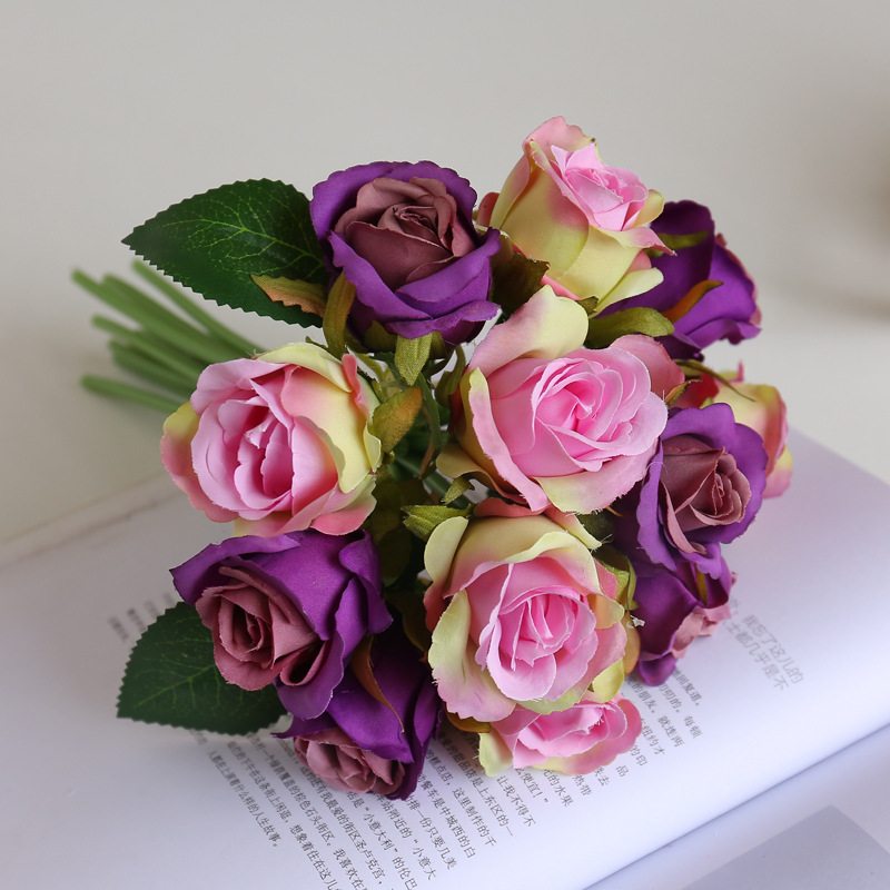 สีม่วง