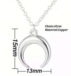 Collier demi-lune minimaliste en acier inoxydable pour femme, pendentif fer à cheval, vente en gros à prix abordable - Product Image 4