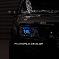 Projecteurs LED personnalisés pour Nissan Patrol Y61 Série 4 (2004 - 2016) avec anneaux lumineux cubiques, turbine RGB et clignotants séquentiels