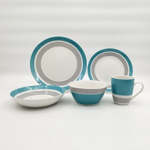 Assiettes de Noël Joy Tableware Assiettes décoratives en céramique - Product Image 2