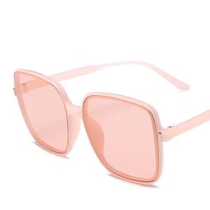 แว่นกันแดดแบบยูนิเซ็กส์ กรอบใหญ่สีดำ วัสดุ PC ป้องกันรังสียูวี 400 สไตล์แฟชั่น - Product Image 5