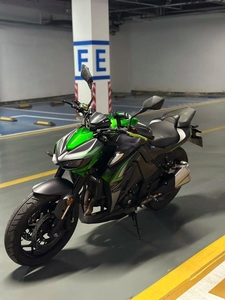 Kawasaki <span class=keywords><strong>Z1000</strong></span> 400cc, moto naked à quatre cylindres en ligne, refroidissement liquide, ABS, moto sportive de rue, qualité fiable à <span class=keywords><strong>prix</strong></span> raisonnable - Product Image 4