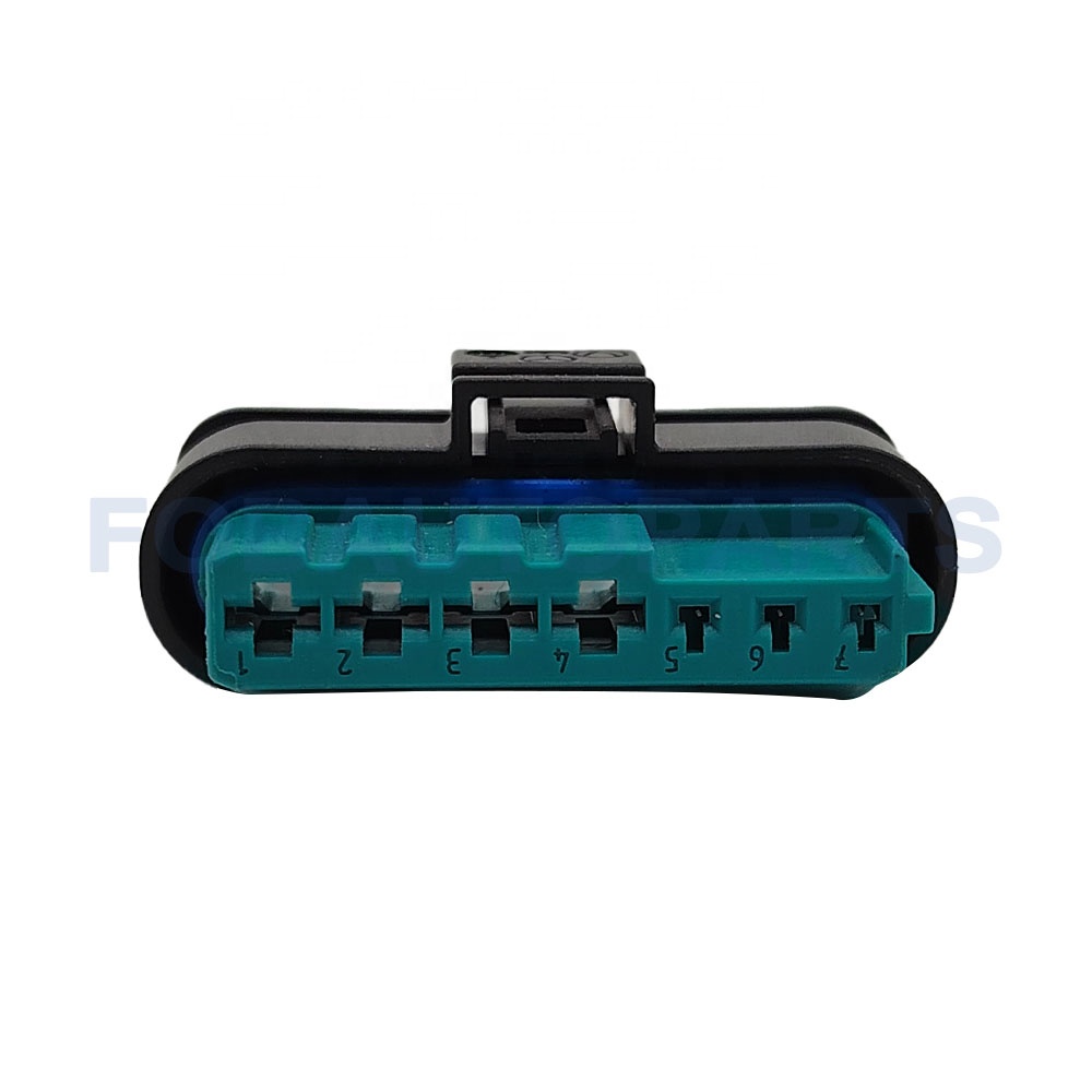 CT7-0009M Connector Wire 7pin Female for Mercedes-Benz Gasoline Pump Plug A1715450128 A0029824626