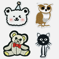 Schattige beer hond cartoon dieren patches op maat geborduurde patch - op maat gemaakte Kawaii kleine dieren kleding patches