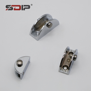 Personalizzabile <span class=keywords><strong>in</strong></span> <span class=keywords><strong>vetro</strong></span> moderno morsetto a parete regolabile <span class=keywords><strong>in</strong></span> lega di zinco <span class=keywords><strong>mensola</strong></span> <span class=keywords><strong>in</strong></span> <span class=keywords><strong>vetro</strong></span> staffa per 8MM ripiano <span class=keywords><strong>in</strong></span> <span class=keywords><strong>vetro</strong></span> - Product Image 4