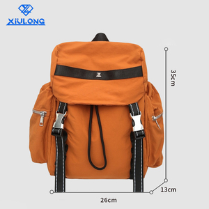 Mochila de Montañismo Ligera, Impermeable y Resistente a Desgarros para Senderismo, Camping, Viajes y Actividades al Aire Libre con Seguridad Nocturna - Product Image 5