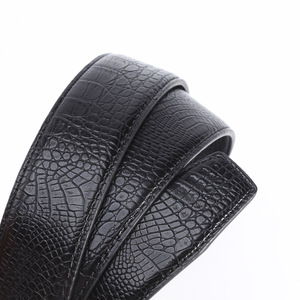 Cinturón de Cuero de Microfibra Premium para Hombre, Textura de Cocodrilo, Hebilla Automática de Aleación, para Ocasiones Formales - Product Image 4