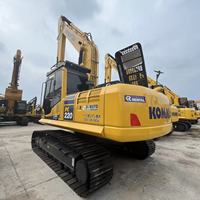 Excavatrice sur chenilles hydraulique d'occasion Komatsu PC220 22 tonnes, engin de construction d'occasion en stock