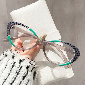 Monturas <span class=keywords><strong>de</strong></span> gafas <span class=keywords><strong>de</strong></span> alta calidad para vender en la tienda óptica Bloqueo <span class=keywords><strong>de</strong></span> luz azul TR90 Little Oval CAT Eye Transparente Tawny Women - Product Image 3