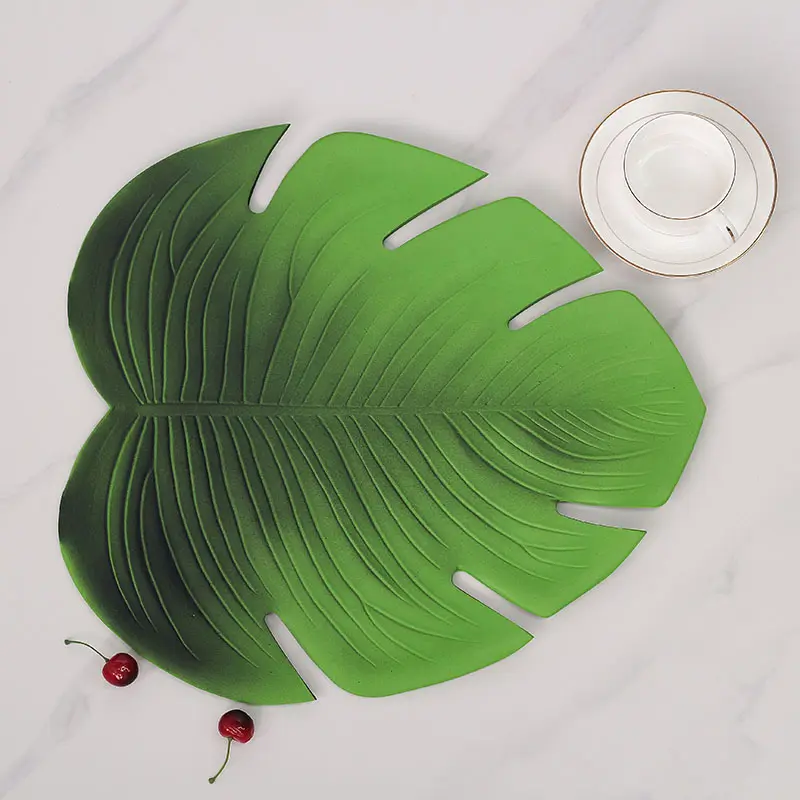 Napperon de table en forme de feuille eva de palmier vert artificiel en gros d'usine pour les décorations de fête napperon résistant à la chaleur