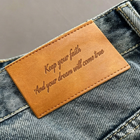 Étiquettes personnalisées en cuir PU écologique thermocollées pour jeans, accessoires de vêtements à coudre, vente en gros, OEM, faible MOQ