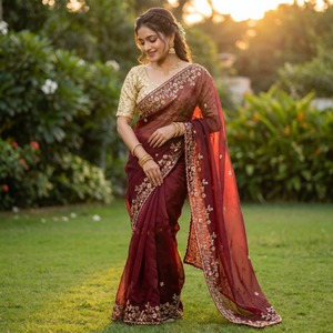 Sari de satén tradicional para fiestas con diseño de lentejuelas de 3 mm en el pallu, blusa de diseñador a juego disponible al mejor precio - Product Image 1