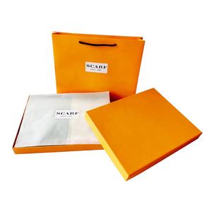 Bas quantité minimale de commande <span class=keywords><strong>pas</strong></span> <span class=keywords><strong>cher</strong></span> jaune <span class=keywords><strong>mouchoir</strong></span> foulard en soie boîte d'emballage pour sous-vêtements vêtements cahier souvenir - Product Image 4