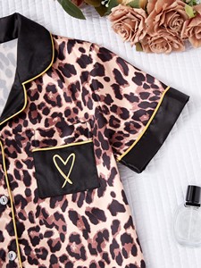 Set <span class=keywords><strong>Pigiama</strong></span> Due Pezzi da Donna per Primavera, Estate e Autunno, Maniche Corte, Stampa Leopardata, Casual - Product Image 3