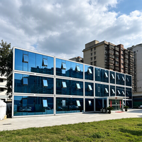Maison modulaire préfabriquée à deux étages en conteneurs, structure en acier, pack plat, bureau de luxe personnalisé, école, résidence, café, maison mobile