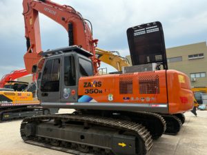 Excavadora de cadenas Hitachi ZAXIS 350H usada y robusta para canteras de piedra y movimientos de tierras a granel - Product Image 4