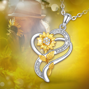 Collana con Ciondolo a Forma di Cuore e Girasole '<span class=keywords><strong>You</strong></span> <span class=keywords><strong>Are</strong></span> <span class=keywords><strong>My</strong></span> <span class=keywords><strong>Sunshine</strong></span>' in Argento Sterling 925 - Product Image 4