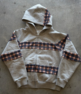 เสื้อฮู้ดดี้ผู้ชายปักลายแบบสั่งทำพิเศษ ผ้าเทอร์รี่คอตตอน 100% ทรงโอเวอร์ไซส์ แต่งผ้าแบบแพทช์เวิร์ค ซิปหน้า แขนยาว สำหรับใส่ลำลองสไตล์สตรีทแวร์ - Product Image 1