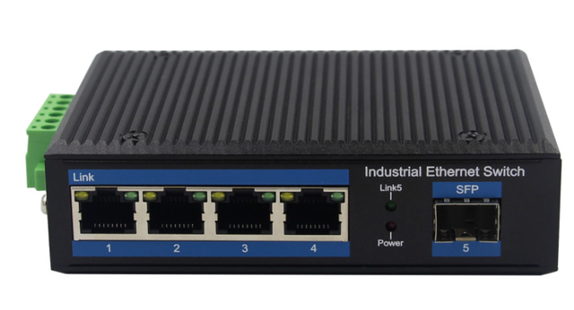 High Quality 4-Port Gigabit PoE Copper + 1 Gigabit SFP Fiber Unmanaged Industrial Ethernet Switch