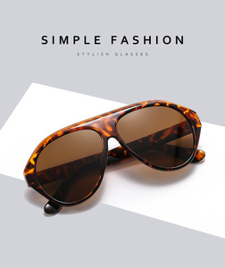 Lunettes de soleil surdimensionnées XY3607 style pilote, monture PC, verres UV400, protection tendance, personnalisables avec logo, fabricant OEM ODM - Product Image 2