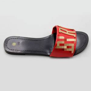 Nuove 2025 di tendenza pantofole da spiaggia Casual da esterno scarpe da donna aperte alla moda - Product Image 4