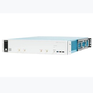 Oscilloscope numérique Tektronix série 6 LPD64, numériqueur compact 12 bits, options par défaut - Product Image 2