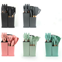 Set de 19 pièces Set d'ustensiles de cuisine Set de rangement de planche à découper en silicone avec manche en bois Seau Couteau Outil de cuisine
