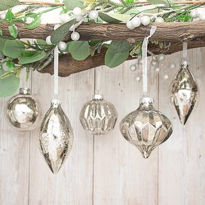 Adornos navideños <span class=keywords><strong>de</strong></span> vidrio Champagne Silver Hanging Christmas Balls Finials para la decoración del árbol <span class=keywords><strong>de</strong></span> Navidad Ecológico - Product Image 1