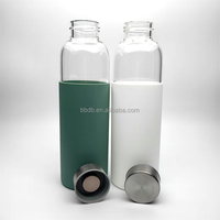 Botol minum kaca portabel mudah dibersihkan dengan lengan silikon produk grosir