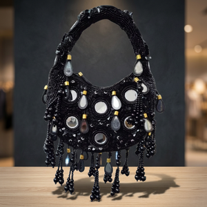 Bolso de Noche Clásico Negro de Media Luna con Cuentas Hechas a Mano, Adornos de Espejo y Borlas, Bolso de Hombro para Fiesta, Ecológico - Product Image 3