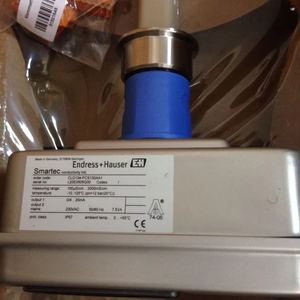 CLD134-PMV538AA1 ระบบวัดค่าความนำไฟฟ้าและความเข้มข้นที่ถูกสุขลักษณะ - Product Image 1