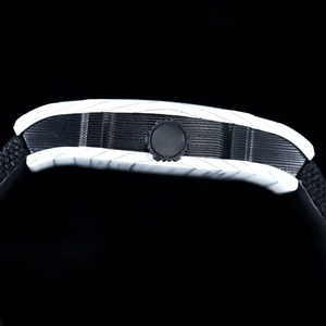 รุ่นปรับแต่งพิเศษคุณภาพสูง น้ำหนัก 38 กรัม ดีไซน์ทรงกระบอก วัสดุคาร์บอนไฟเบอร์ทันสมัยสำหรับผู้ชาย แบบกลไก - Product Image 2