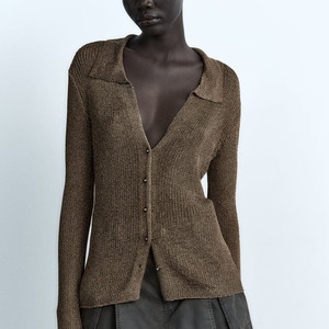 Suéter de moda con cuello Polo y logotipo OEM y ODM 2025 para <span class=keywords><strong>mujer</strong></span>, cárdigan de <span class=keywords><strong>lana</strong></span> <span class=keywords><strong>merino</strong></span> con cuello, tejido informal estándar de otoño - Product Image 3