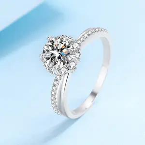 Bijouterie Bague en diamant plaqué platine 1CT Moissanite Bague de fiançailles de mariage en argent sterling 925 personnalisée de haute qualité Bague d'éternité