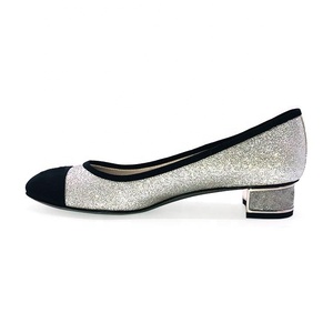 Commercio all'ingrosso Glitter punta tonda tacchi bassi scarpe con Logo personalizzato in vera pelle <span class=keywords><strong>argento</strong></span> tacchi quadrati da donna - Product Image 4