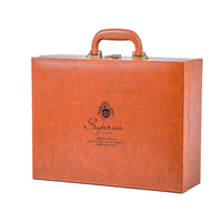 Boîtes en carton PU de luxe faites sur mesure, emballage classique en cuir PU, boîte cadeau de vin, petite boîte de valise en cuir avec poignée