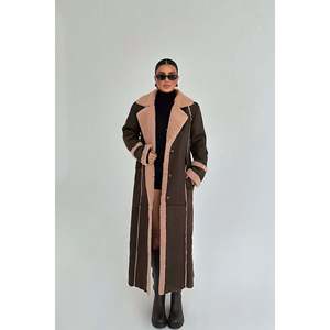 Abrigo de Mujer Marrón Oscuro con Detalle de Botones, Cierre de Cremallera, Capucha, Largo, Impermeable, Estampado Teñido, Otoño-Primavera, Talla XL - Product Image 3