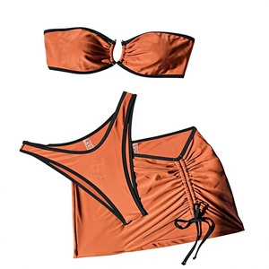 Ensemble bikini bandeau froncé pour femme, 2 pièces, orange uni, avec bas de maillot extensible à jupe et découpes, coupe classique - Product Image 5