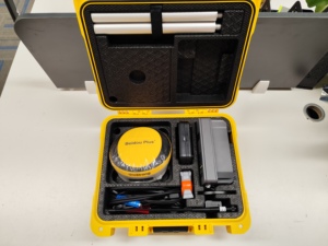 ระบบระบุตำแหน่งระดับเซนติเมตรระดับมืออาชีพ Unistrong G970II Pro Set Gnss E-survey E600 RTK - Product Image 3