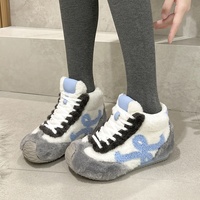 Chaussures montantes en fourrure à lacets, légères, rehaussantes de 7 cm, pour femme, en coton chaud, motif géométrique, semelle en caoutchouc, Hiver 2025