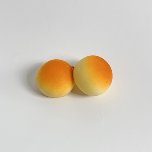 Jouet de décompression en PU à rebond lent, simulation de petit pain de 5 cm, jouet à pincer, pendentif gâteau, vente en gros pour fabricants - Product Image 6