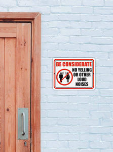 Pas de crier étain signe trafic route avertissement métal signe <span class=keywords><strong>Vintage</strong></span> décoration murale pour la maison ferme Bar café Club décoration - Product Image 6