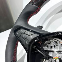 Volant en fibre de carbone rouge forgé, directement de l'usine, pour Renault Trafic 3, design sportif personnalisé et personnalisation disponible