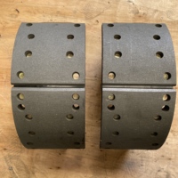 Shacman Delong Hande MAN Nouveau Modèle Camions Lourds Soudés Essieu Avant 410mm Ensemble de Plaquettes de Frein à Tambour HD90009440176