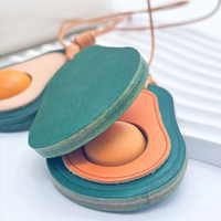 Echte lederen avocado tas hangende ornament creatieve fruitschijf tas accessoires, minimalistische handtas charme decor cadeau voor vrouwen