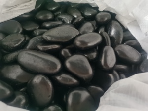 หินก้อนกรวดสีดำธรรมชาติหินแม่น้ำธรรมชาติ - Product Image 3