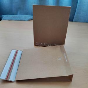 Pochette en papier kraft épais personnalisée avec logo imprimé, pochette rigide pour envoi postal, pour emballage de vêtements et cadeaux - Product Image 4