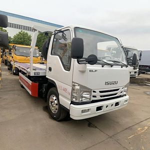 ISUZU 100P Tow <b>Truck</b> 4x2 3ton <b>Flatbed</b> Wrecker Rollback Tow <b>Truck</b> for Road Rescue - Product Image 3